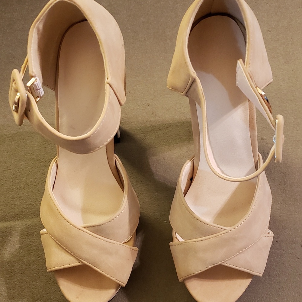 Platform shoes - Picture 2 of 4